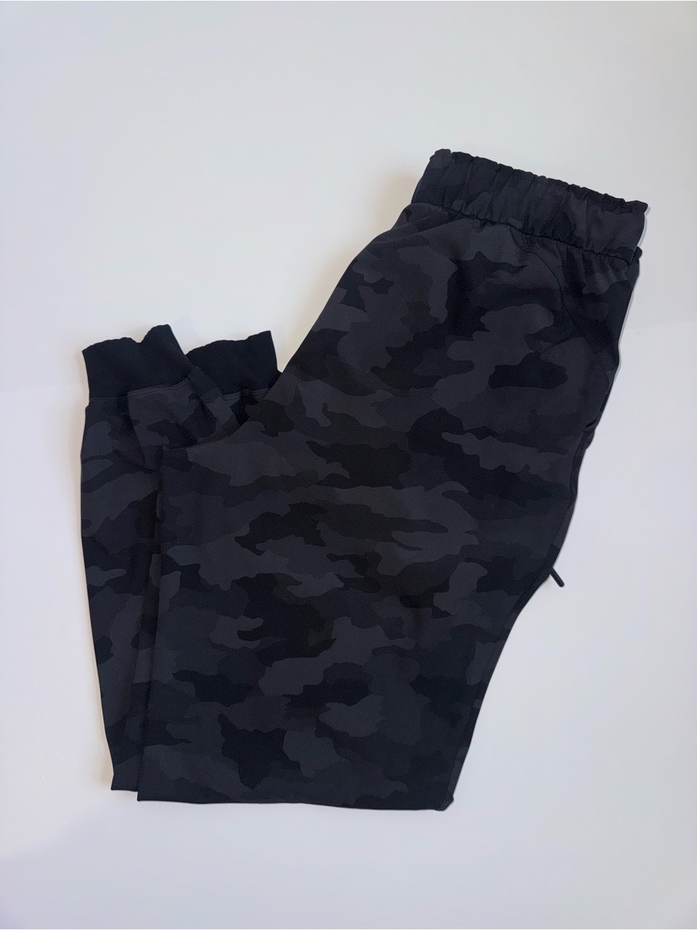 Lululemon Black Gray Camo Jogger Pants Women’s Size 10 - Picture 3 of 5